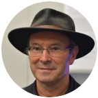 Fotografie autor Mike McCormack
