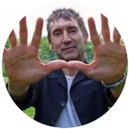 Fotografie autor Johnny Finchan