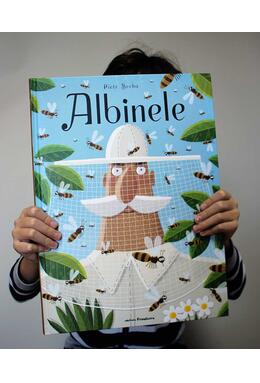 Copertă produs Albinele (carte gigantică)