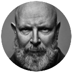 Fotografie autor Mike Mignola