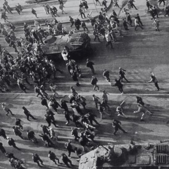 Noaptea poeților disidenți: Recitalurile interzise din epoca Sovietică
