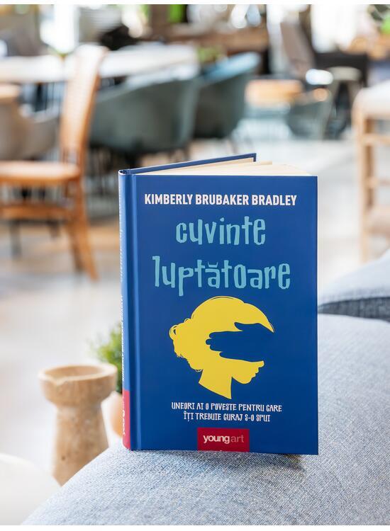 Copertă produs Cuvinte luptătoare - gallery big 3