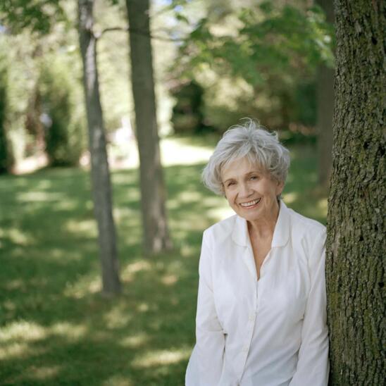 Decesul lui Alice Munro: O Pierdere Majoră pentru Lumea Literară