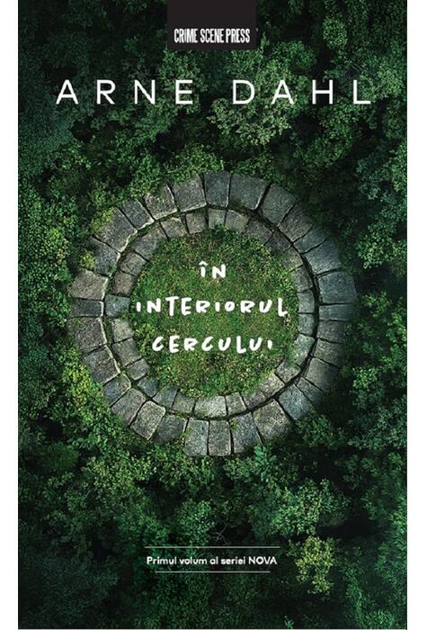 Copertă produs &Icirc;n interiorul cercului (Vol. 1)
